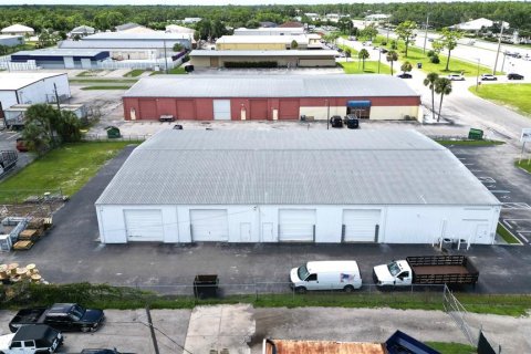 Propiedad comercial en alquiler en Port Charlotte, Florida № 1810039 - foto 4