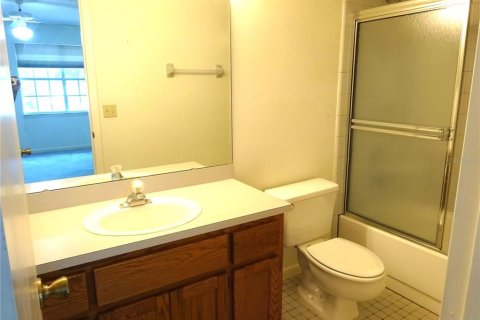 Condominio en venta en Altamonte Springs, Florida, 2 dormitorios, 152.17 m2 № 1676076 - foto 15