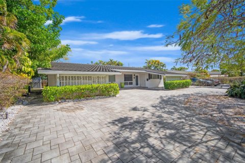 Casa en venta en Fort Lauderdale, Florida, 4 dormitorios, 253.99 m2 № 2030542 - foto 5