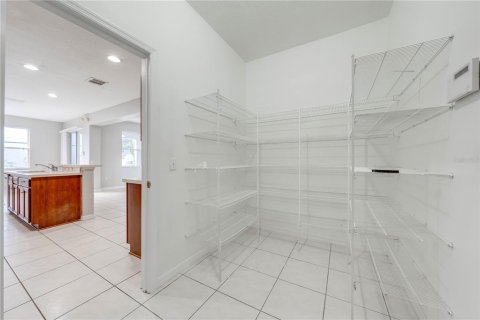 Villa ou maison à vendre à Kissimmee, Floride: 5 chambres, 290.51 m2 № 1559413 - photo 15