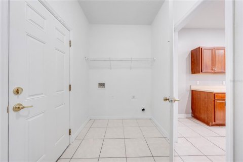 Villa ou maison à vendre à Kissimmee, Floride: 5 chambres, 290.51 m2 № 1559413 - photo 16