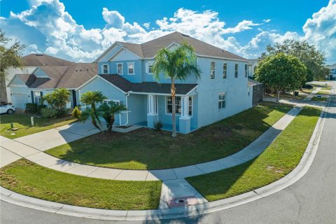 Villa ou maison à vendre à Kissimmee, Floride: 5 chambres, 290.51 m2 № 1559413 - photo 1