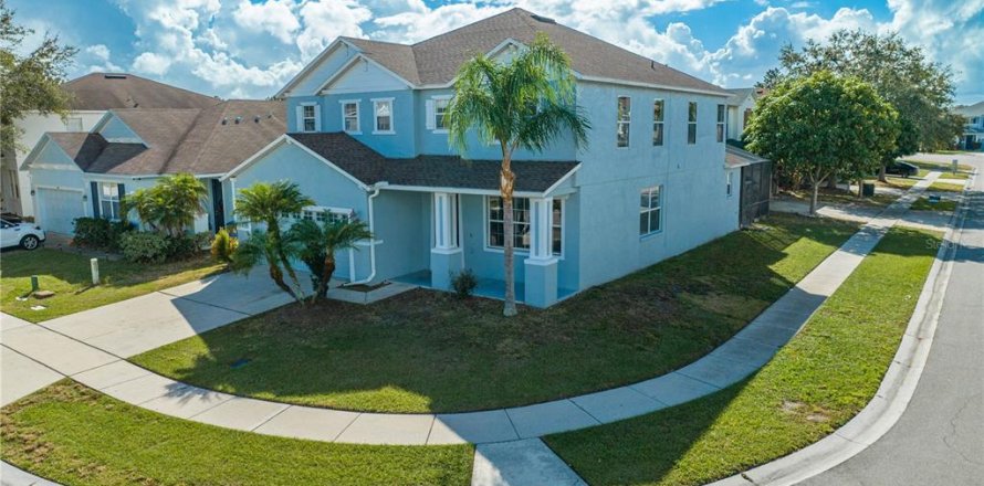 Villa ou maison à Kissimmee, Floride 5 chambres, 290.51 m2 № 1559413