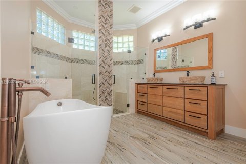 Villa ou maison à vendre à Miramar, Floride: 5 chambres, 306.11 m2 № 2007537 - photo 22