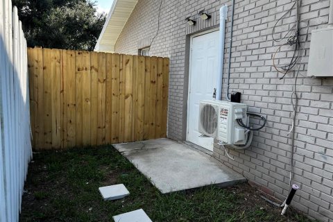 Apartamento en alquiler en Haines City, Florida, 1 dormitorio, 141.58 m2 № 1918737 - foto 1