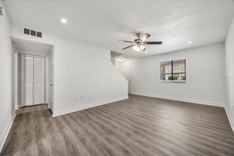 Condo in Altamonte Springs, Florida, 3 bedrooms  № 1846993 - photo 4