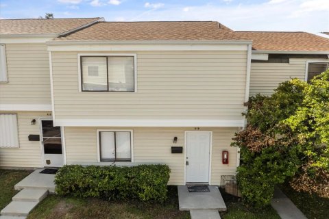 Condo in Altamonte Springs, Florida, 3 bedrooms  № 1846993 - photo 1