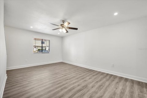 Condo in Altamonte Springs, Florida, 3 bedrooms  № 1846993 - photo 26