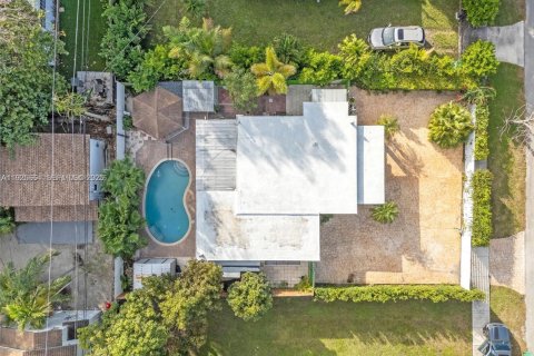 Casa en venta en Miami, Florida, 3 dormitorios, 102.19 m2 № 1984145 - foto 18