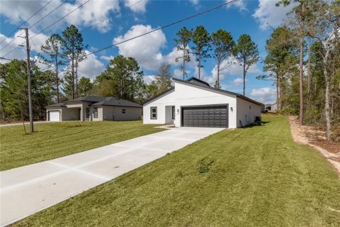 House in Citrus Springs, Florida 4 bedrooms, 170.29 sq.m. № 2106269 - photo 3