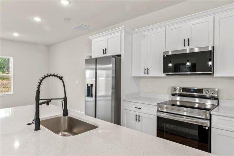 House in Citrus Springs, Florida 4 bedrooms, 170.29 sq.m. № 2106269 - photo 15