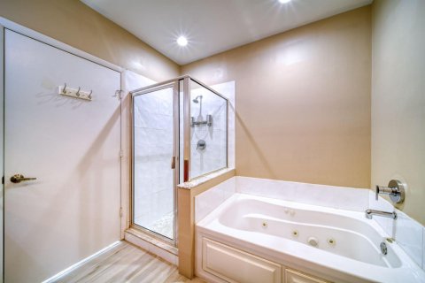 Condominio en alquiler en Fort Lauderdale, Florida, 2 dormitorios, 106.47 m2 № 2087820 - foto 8