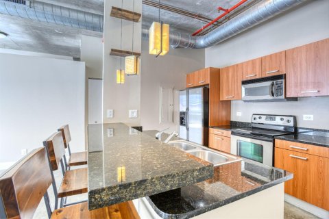 Condominio en alquiler en Fort Lauderdale, Florida, 2 dormitorios, 106.47 m2 № 2087820 - foto 3