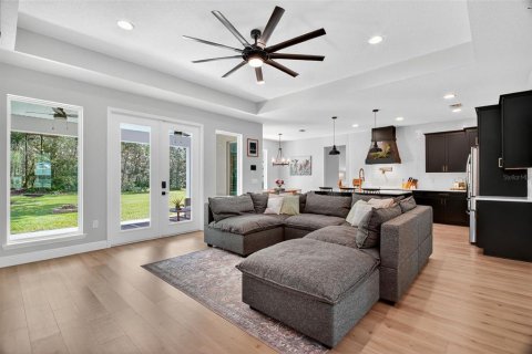 House in Eustis, Florida 5 bedrooms, 252.23 sq.m. № 1908630 - photo 13