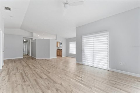 Casa en venta en Orlando, Florida, 3 dormitorios, 130.62 m2 № 2167292 - foto 8