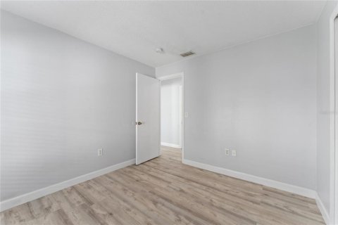 Casa en venta en Orlando, Florida, 3 dormitorios, 130.62 m2 № 2167292 - foto 18