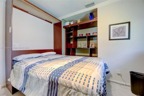 Townhouse in Deerfield Beach, Florida 3 bedrooms, 126.72 sq.m. № 1937273 - photo 22