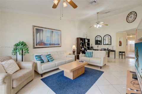 Townhouse in Deerfield Beach, Florida 3 bedrooms, 126.72 sq.m. № 1937273 - photo 10