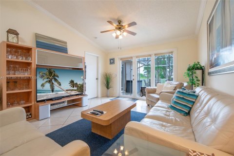 Townhouse in Deerfield Beach, Florida 3 bedrooms, 126.72 sq.m. № 1937273 - photo 12