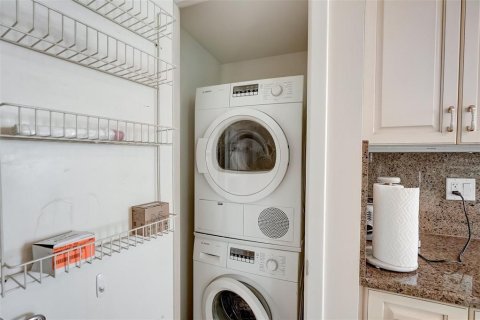 Condominio en alquiler en Longboat Key, Florida, 2 dormitorios, 136.57 m2 № 338779 - foto 23