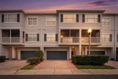 Townhouse in Orlando, Florida 2 bedrooms, 116.13 sq.m. № 2230724