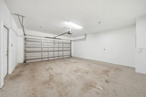 Снять в аренду таунхаус в Орландо, Флорида 5 комнат, 116.13м2, № 2230724 - фото 29