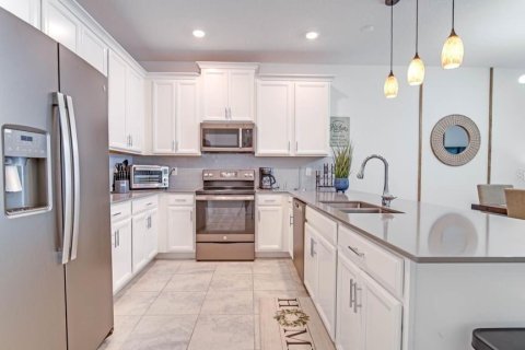 Condo in Davenport, Florida, 3 bedrooms  № 1851448 - photo 12