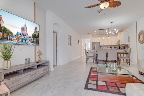 Condo in Davenport, Florida, 3 bedrooms  № 1851448 - photo 17