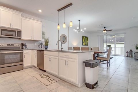 Condo in Davenport, Florida, 3 bedrooms  № 1851448 - photo 11