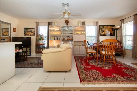 House in Sarasota, Florida 2 bedrooms, 106.09 sq.m. № 1520885 - photo 22