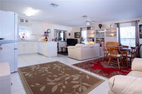 House in Sarasota, Florida 2 bedrooms, 106.09 sq.m. № 1520885 - photo 15