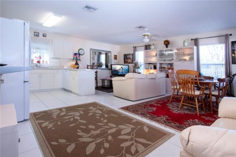 House in Sarasota, Florida 2 bedrooms, 106.09 sq.m. № 1520885 - photo 16
