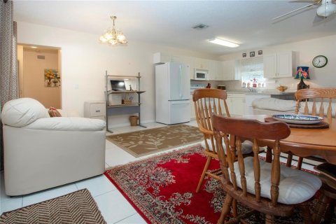 House in Sarasota, Florida 2 bedrooms, 106.09 sq.m. № 1520885 - photo 14