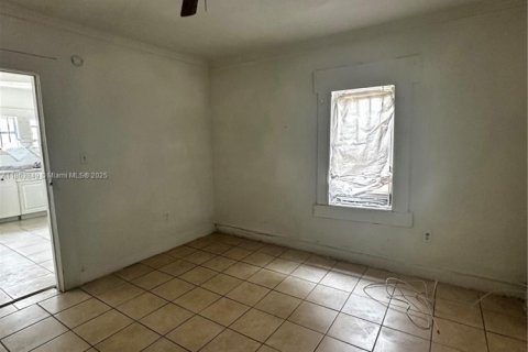Villa ou maison à louer à Miami, Floride: 2 chambres, 314.38 m2 № 1977968 - photo 7