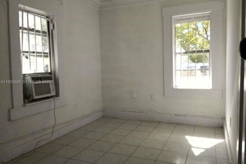 Снять в аренду виллу или дом в Майами, Флорида 2 спальни, 314.38м2, № 1977968 - фото 20