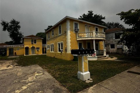 Villa ou maison à louer à Miami, Floride: 2 chambres, 314.38 m2 № 1977968 - photo 3