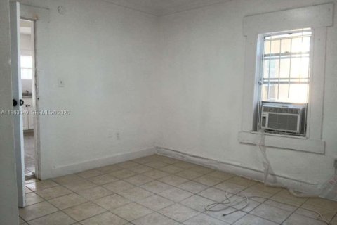 Снять в аренду виллу или дом в Майами, Флорида 2 спальни, 314.38м2, № 1977968 - фото 12