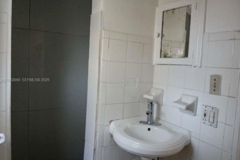 Снять в аренду виллу или дом в Майами, Флорида 2 спальни, 314.38м2, № 1977968 - фото 11