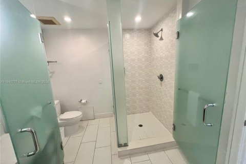 Condominio en venta en Doral, Florida, 1 dormitorio, 99.41 m2 № 2089099 - foto 30