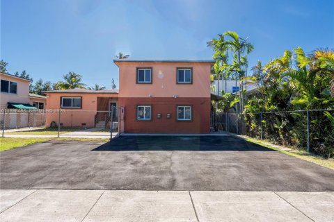 Studio à Miami, Floride № 1996126