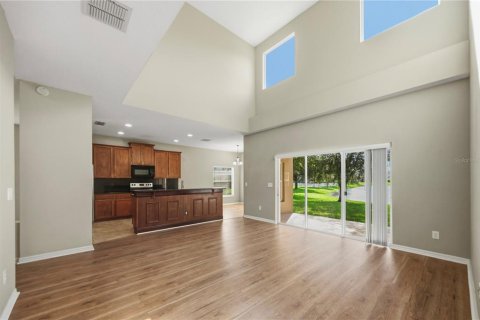 Casa en venta en Orlando, Florida, 5 dormitorios, 227.89 m2 № 2377914 - foto 14