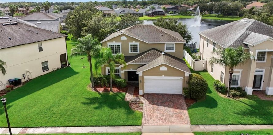 Casa en Orlando, Florida 5 dormitorios, 227.89 m2 № 2377914