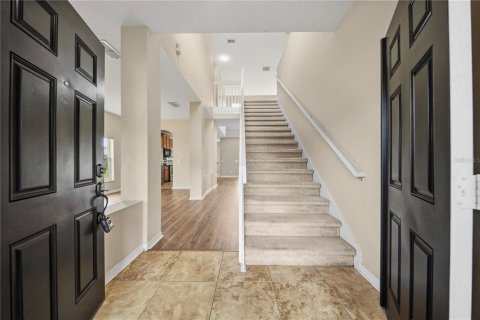 Casa en venta en Orlando, Florida, 5 dormitorios, 227.89 m2 № 2377914 - foto 5