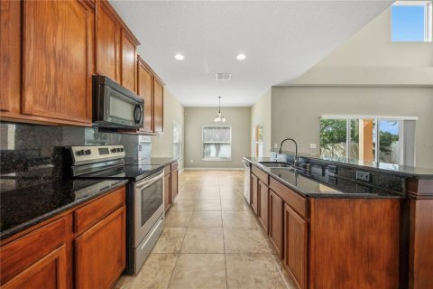 Casa en venta en Orlando, Florida, 5 dormitorios, 227.89 m2 № 2377914 - foto 11