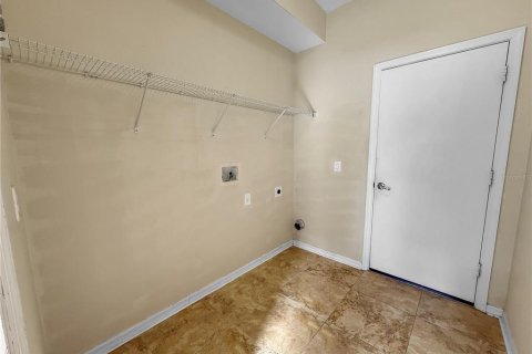 Casa en venta en Orlando, Florida, 5 dormitorios, 227.89 m2 № 2377914 - foto 25