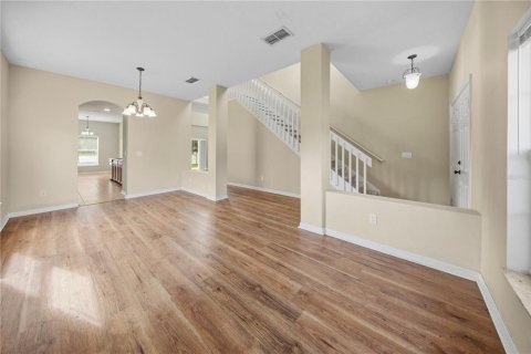 Casa en venta en Orlando, Florida, 5 dormitorios, 227.89 m2 № 2377914 - foto 7