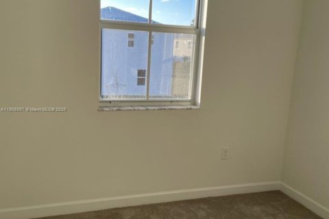 Casa en venta en Miami, Florida, 3 dormitorios, 137.77 m2 № 1967432 - foto 11