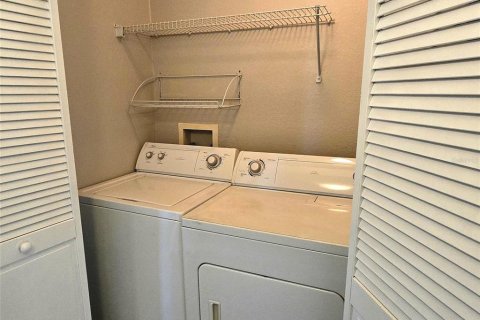Condominio en alquiler en Orlando, Florida, 2 dormitorios, 95.88 m2 № 2150146 - foto 10