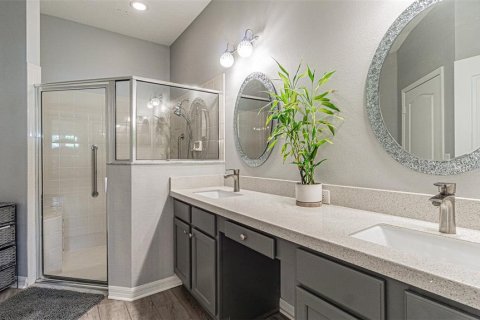 Duplex in Wesley Chapel, Florida 3 bedrooms, 159.14 sq.m. № 2402724 - photo 8