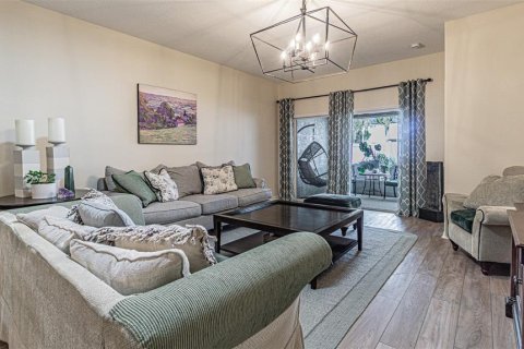 Duplex in Wesley Chapel, Florida 3 bedrooms, 159.14 sq.m. № 2402724 - photo 23